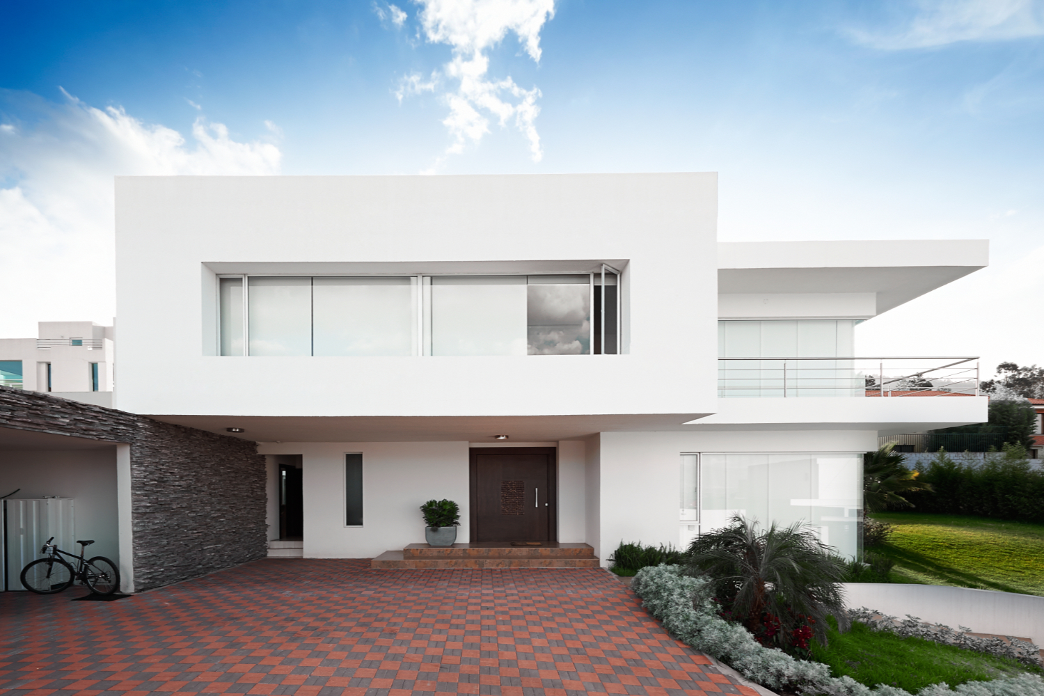 Exterior house Painter – contemporary rendered home Exterior house Painter - contemporary rendered home