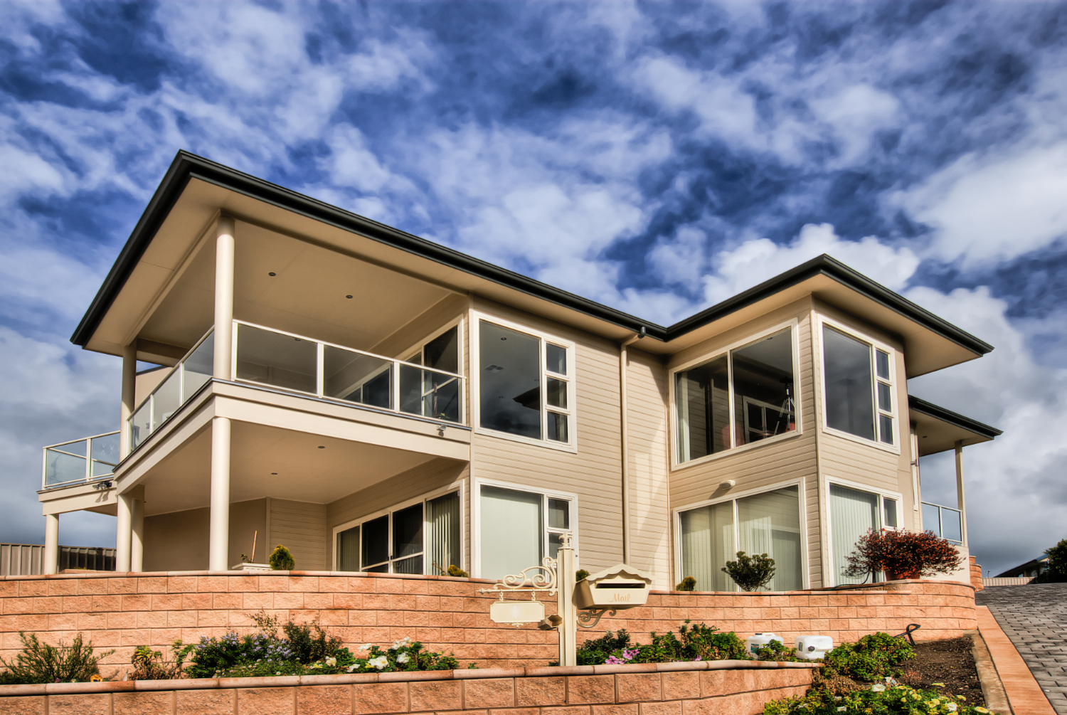 Exterior weatherboard house painting Melbourne Exterior weatherboard house painting Melbourne
